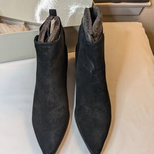 Marc Fisher Black Multi Suede Ankle Boots IGNITE, size 9 new in box.